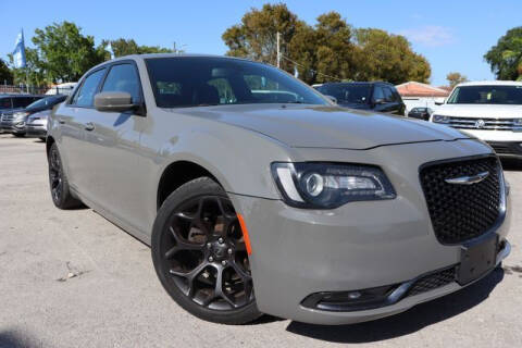 2019 Chrysler 300 for sale at OCEAN AUTO SALES in Miami FL
