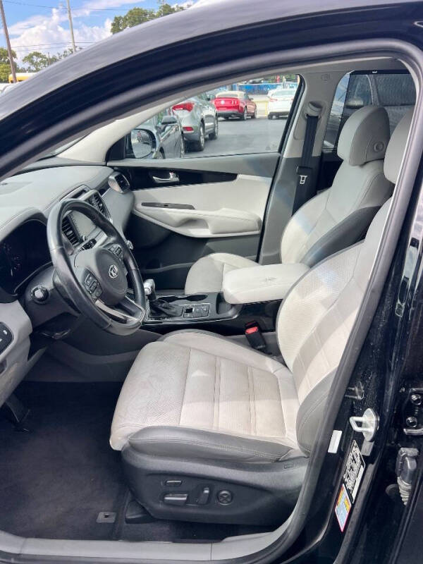 2017 Kia Sorento SX V6