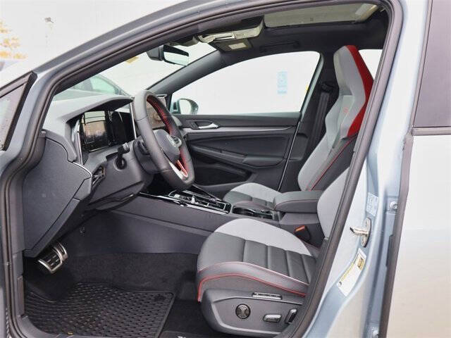 2026 Volkswagen Golf GTI Autobahn