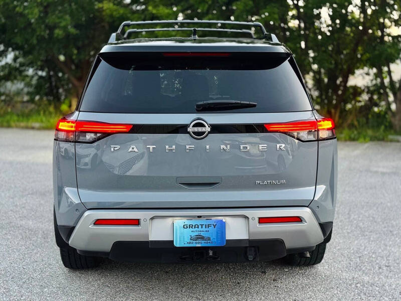 2022 Nissan Pathfinder Platinum