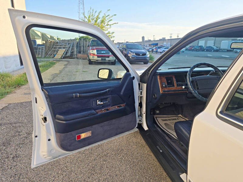 1994 Lincoln Town Car Executive