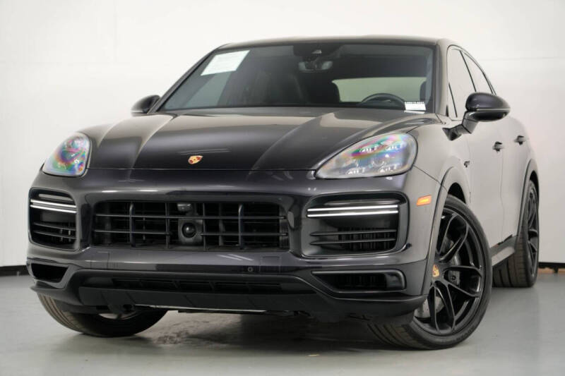 2022 Porsche Cayenne Turbo S E-Hybrid Coupe