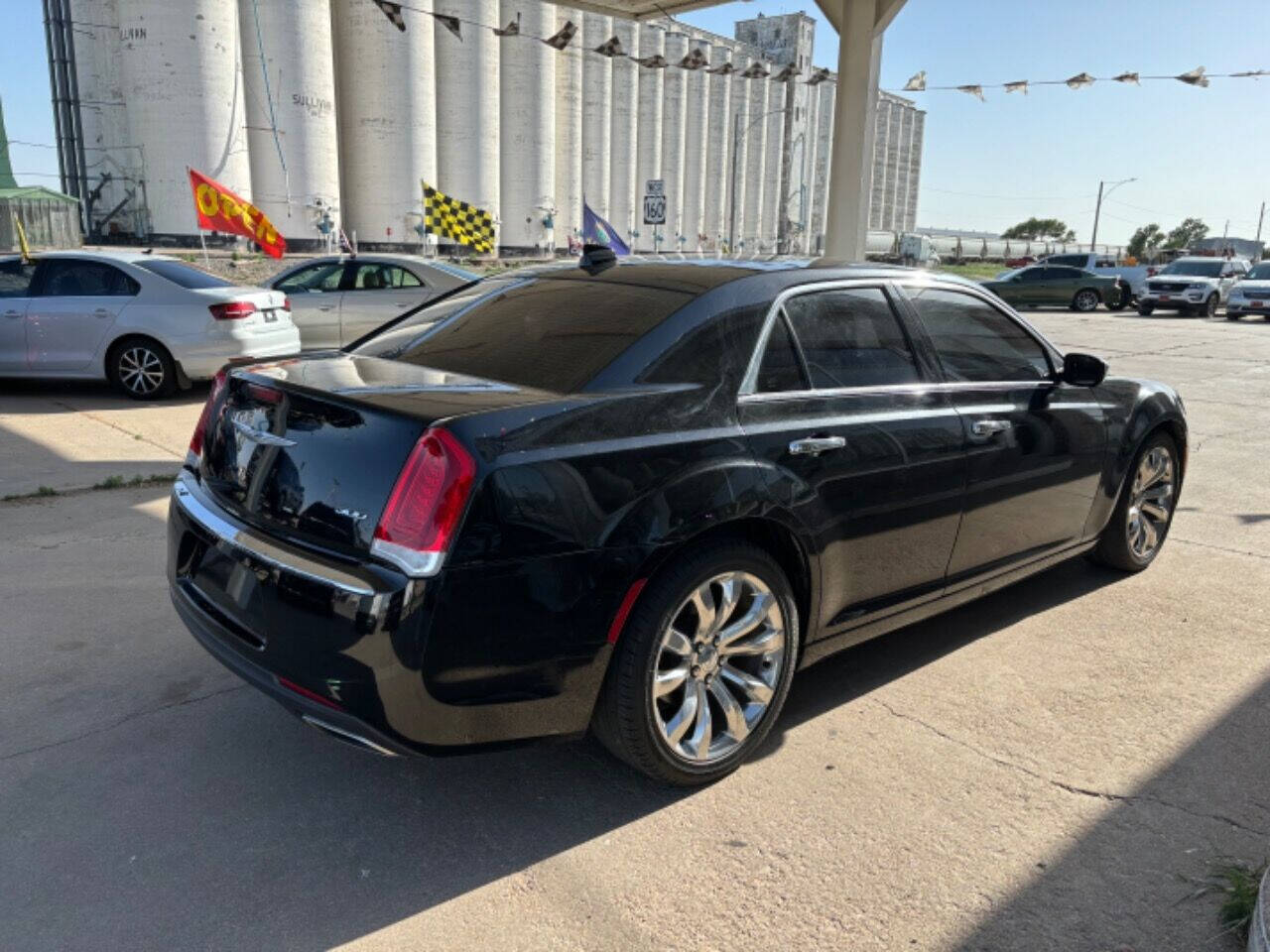 2018 Chrysler 300 for sale at Kansas Auto Sales in Ulysses, KS