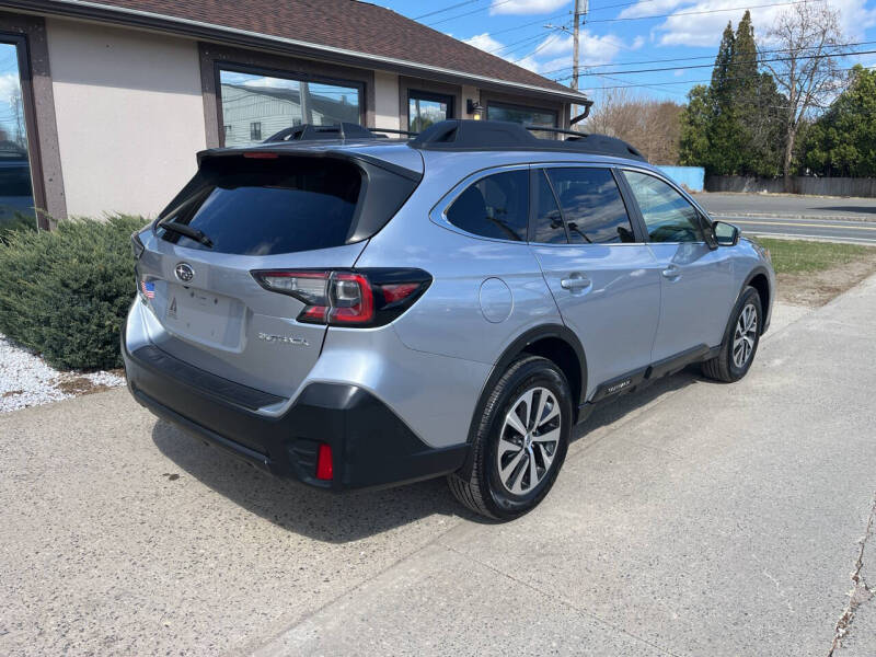 2022 Subaru Outback Premium