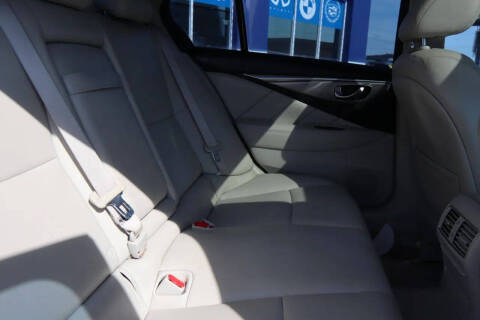 2017 Infiniti Q50 3.0T Signature Edition