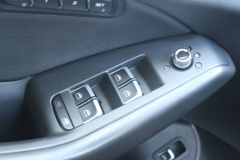 2016 Audi Q5 2.0T quattro Premium Plus