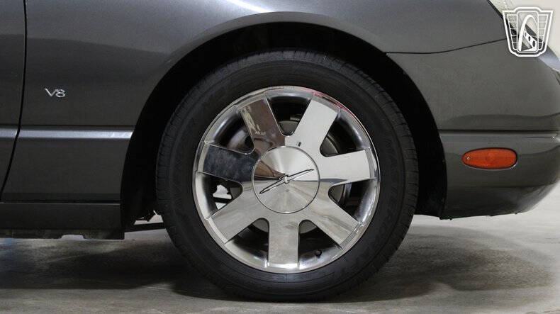 2003 Ford Thunderbird