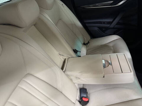 2015 Maserati Ghibli