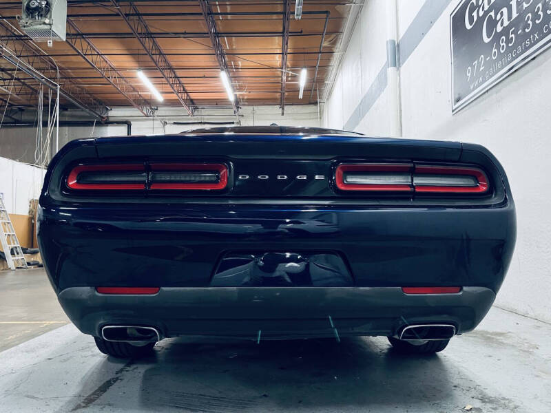 2015 Dodge Challenger SXT