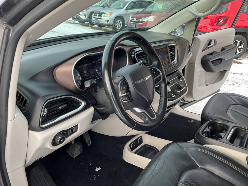 2018 Chrysler Pacifica Touring L