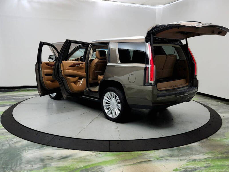 2016 Cadillac Escalade Platinum