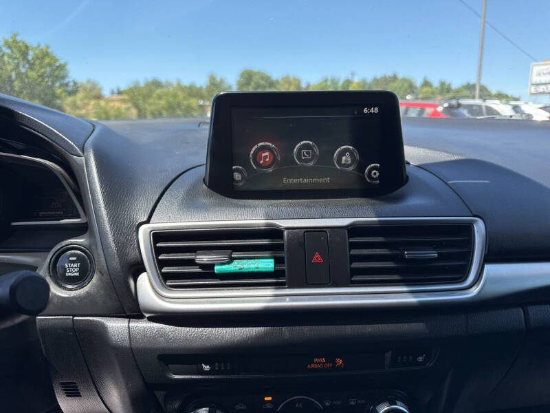 2017 Mazda MAZDA3 Touring