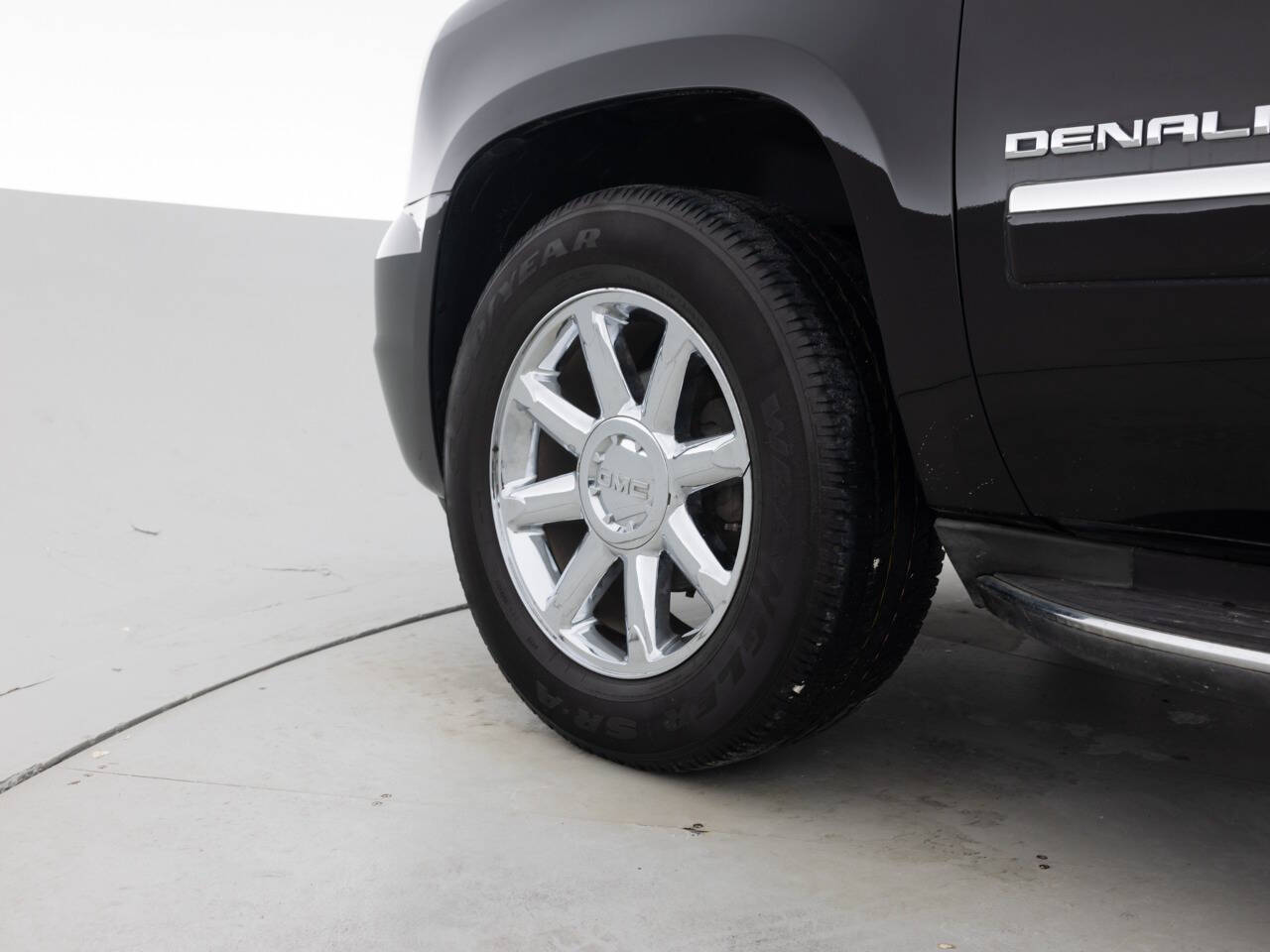 Used Car 2011 Gmc Yukon Xl  Denali Awd Xl 4dr Suv For Sale Under $15,000 In Coal City, Illinois