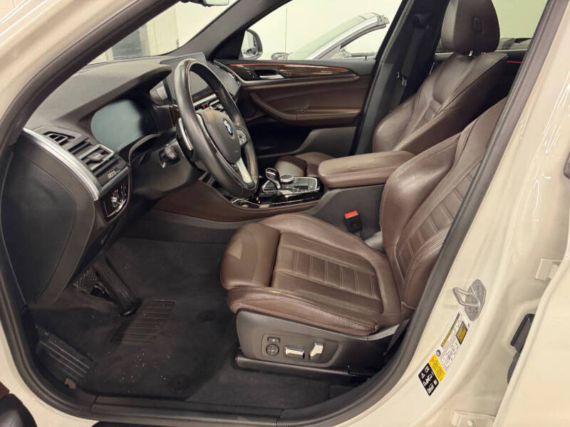 2023 BMW X4 xDrive30i