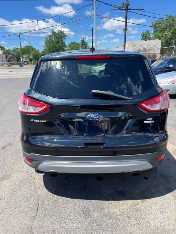 2016 Ford Escape SE