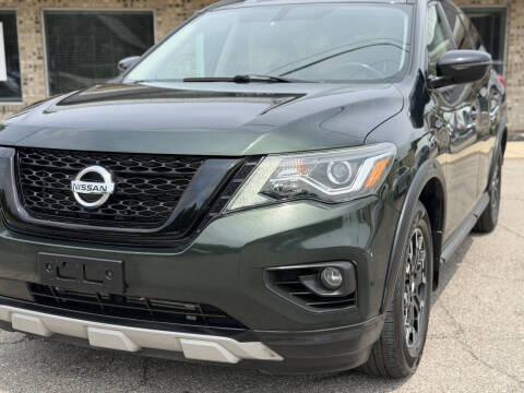 2020 Nissan Pathfinder SV
