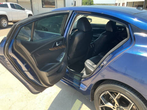 2017 Nissan Maxima Platinum