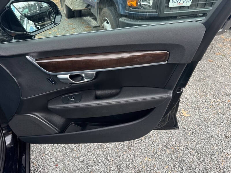 2018 Volvo S90 T5 Momentum