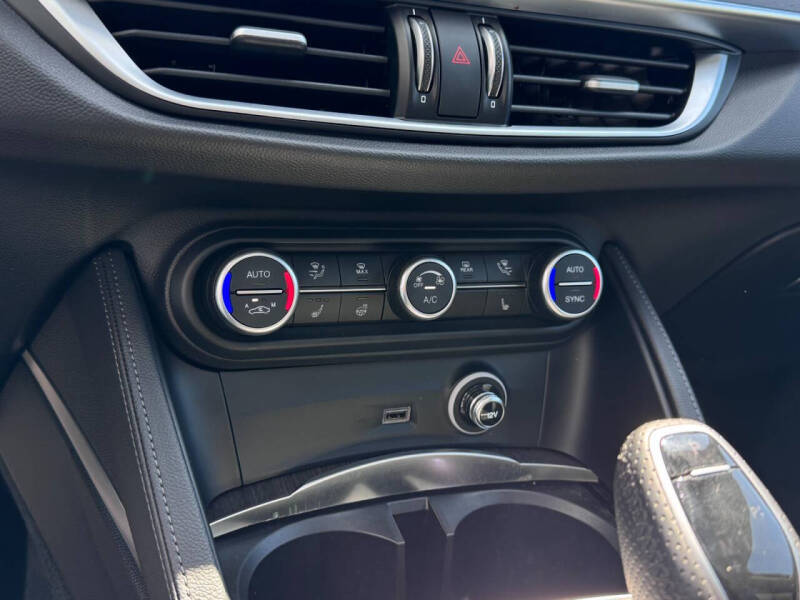 2022 Alfa Romeo Stelvio Ti