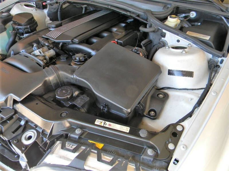 2002 BMW 3 Series Base photo 28