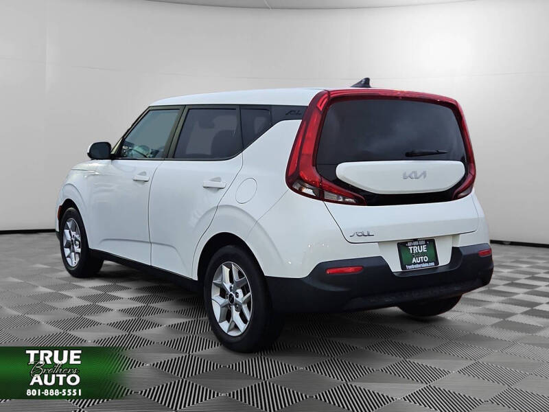 2022 Kia Soul LX