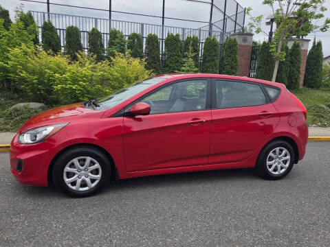 2013 Hyundai Accent GS