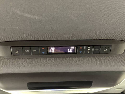 2022 Toyota Sienna Platinum 7-Passenger