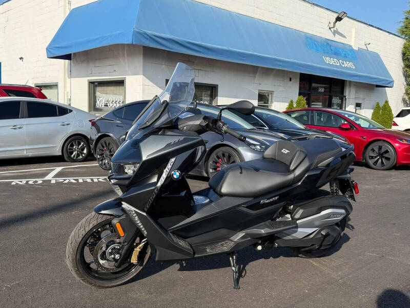 2022 BMW C 400