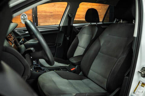 2016 Volkswagen e-Golf SE