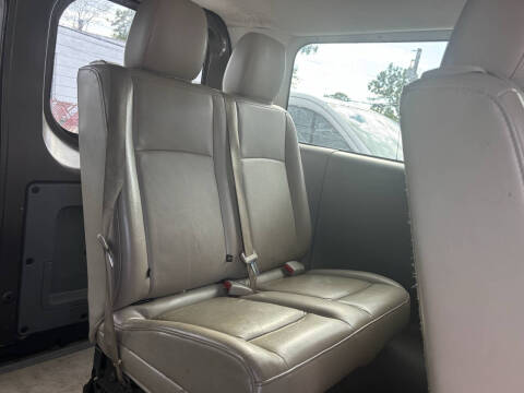 2018 Nissan NV 3500 HD SL