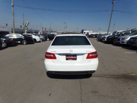 2013 Mercedes-Benz E-Class E 350 BlueTEC Luxury