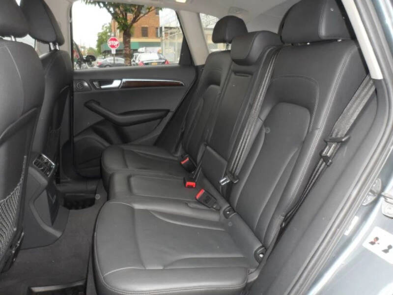 2012 Audi Q5 2.0T quattro Premium Plus