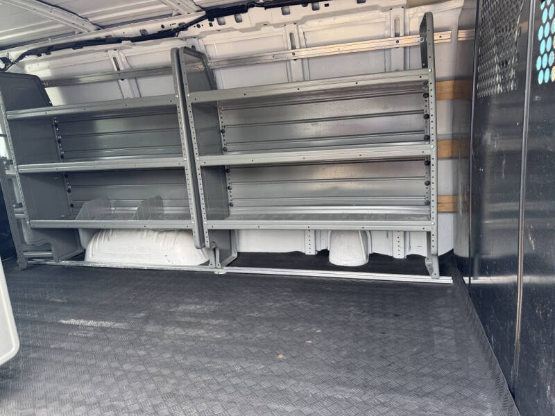 2021 Chevrolet Express 2500