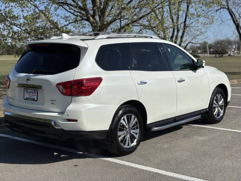 2020 Nissan Pathfinder SL