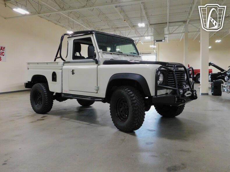 1986 Land Rover Defender