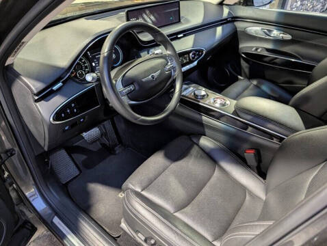 2025 Genesis GV70 2.5T Standard