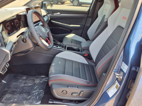 2025 Volkswagen Golf GTI SE