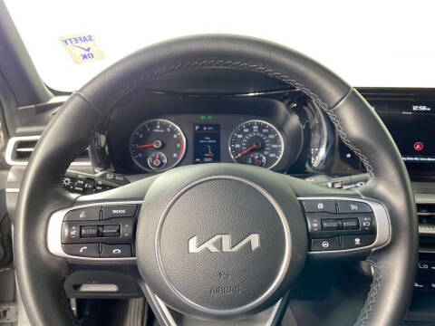 2023 Kia K5