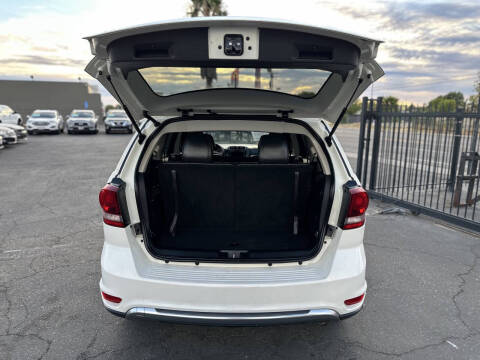 2017 Dodge Journey Crossroad Plus
