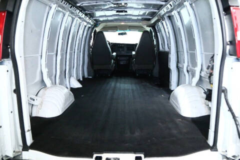 2023 Chevrolet Express 2500