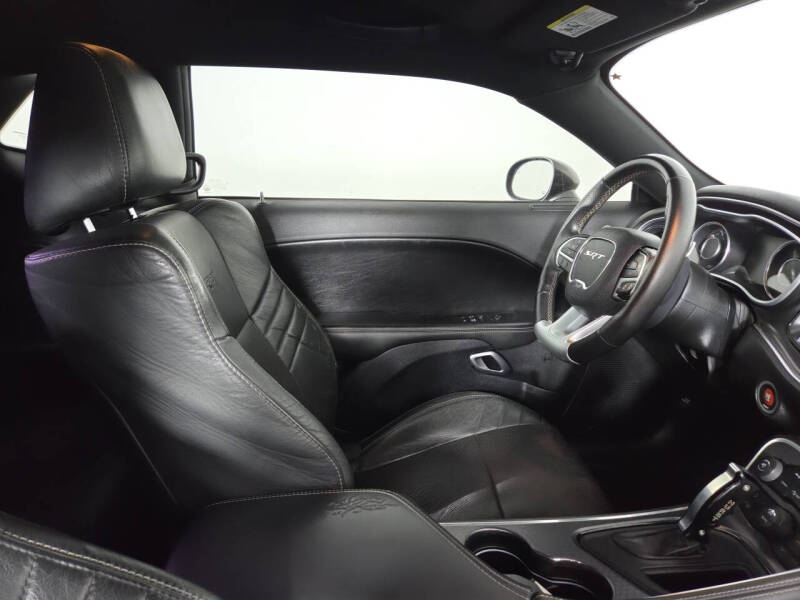2016 Dodge Challenger SRT 392
