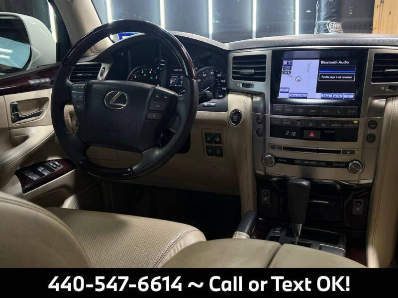 2013 Lexus LX 570