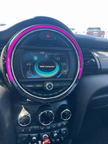2017 MINI Hardtop 4 Door Cooper