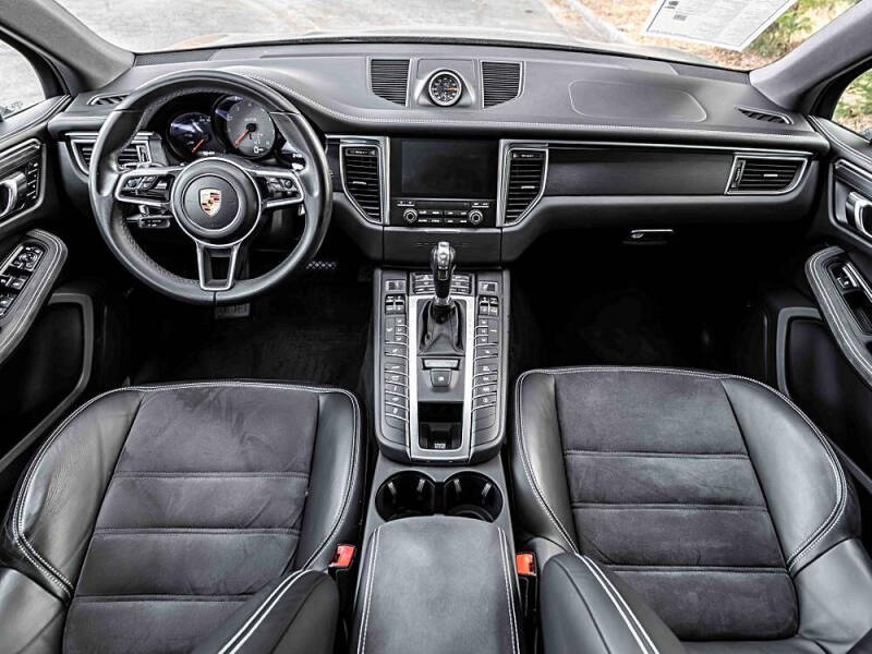2017 Porsche Macan GTS