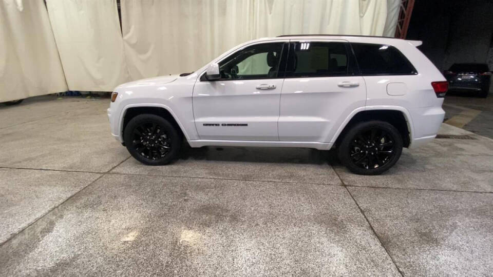 2021 Jeep Grand Cherokee for sale at Victoria Auto Sales in Victoria, MN