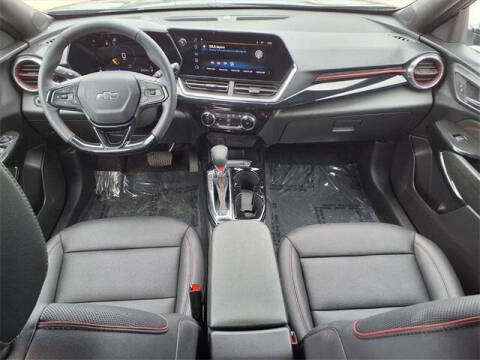 2025 Chevrolet Trax RS