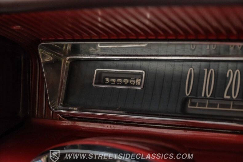 1961 Oldsmobile Starfire