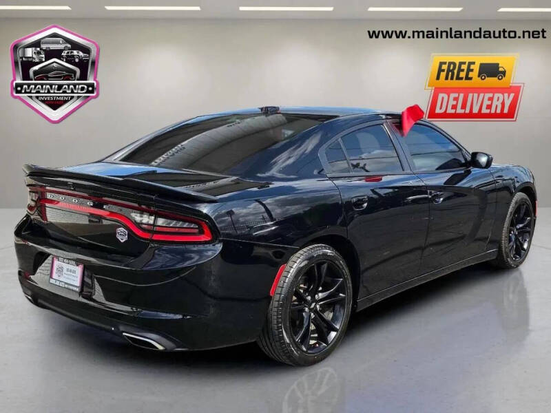 2017 Dodge Charger SXT