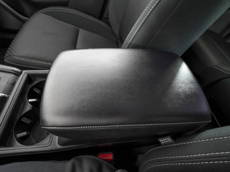 2023 Mitsubishi Outlander ES