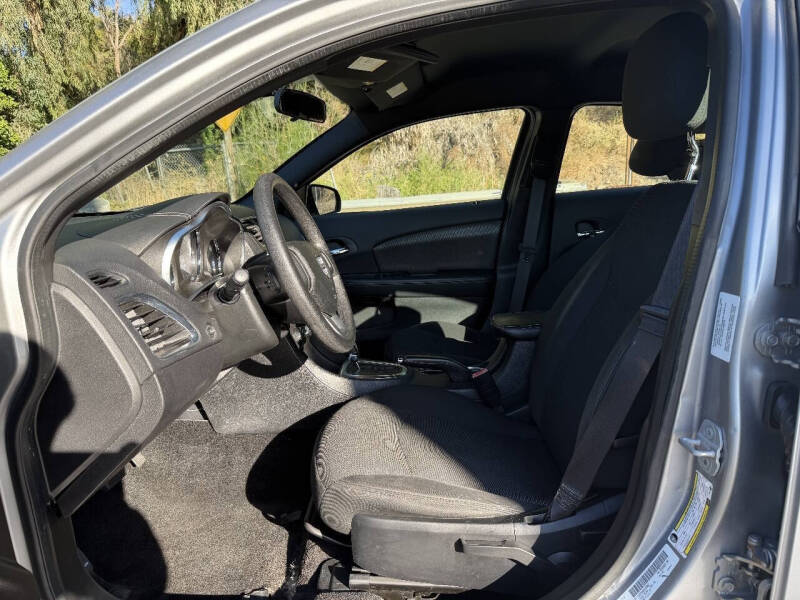 2014 Dodge Avenger SE